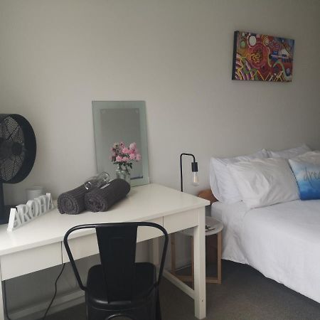 Pool House - One Bedroom Self Contained Unit موتويكا المظهر الخارجي الصورة