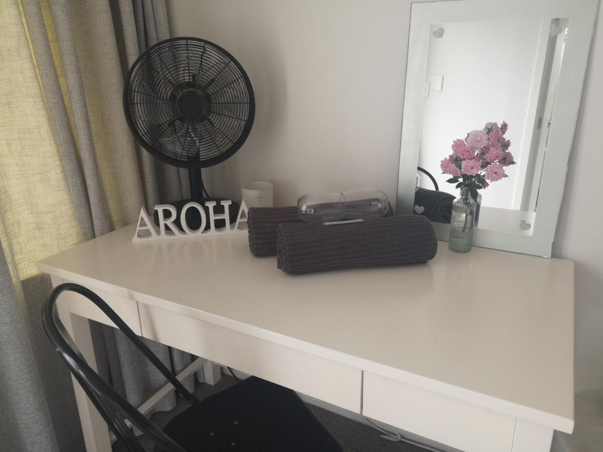Pool House - One Bedroom Self Contained Unit موتويكا المظهر الخارجي الصورة